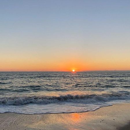 Walk To Shore Satellite Beach Condo With Ocean View Exteriör bild