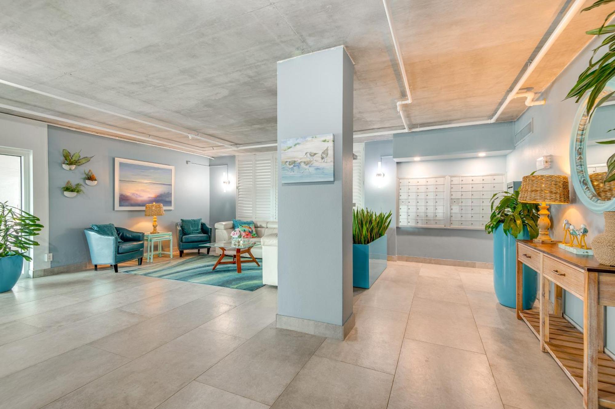 Walk To Shore Satellite Beach Condo With Ocean View Exteriör bild