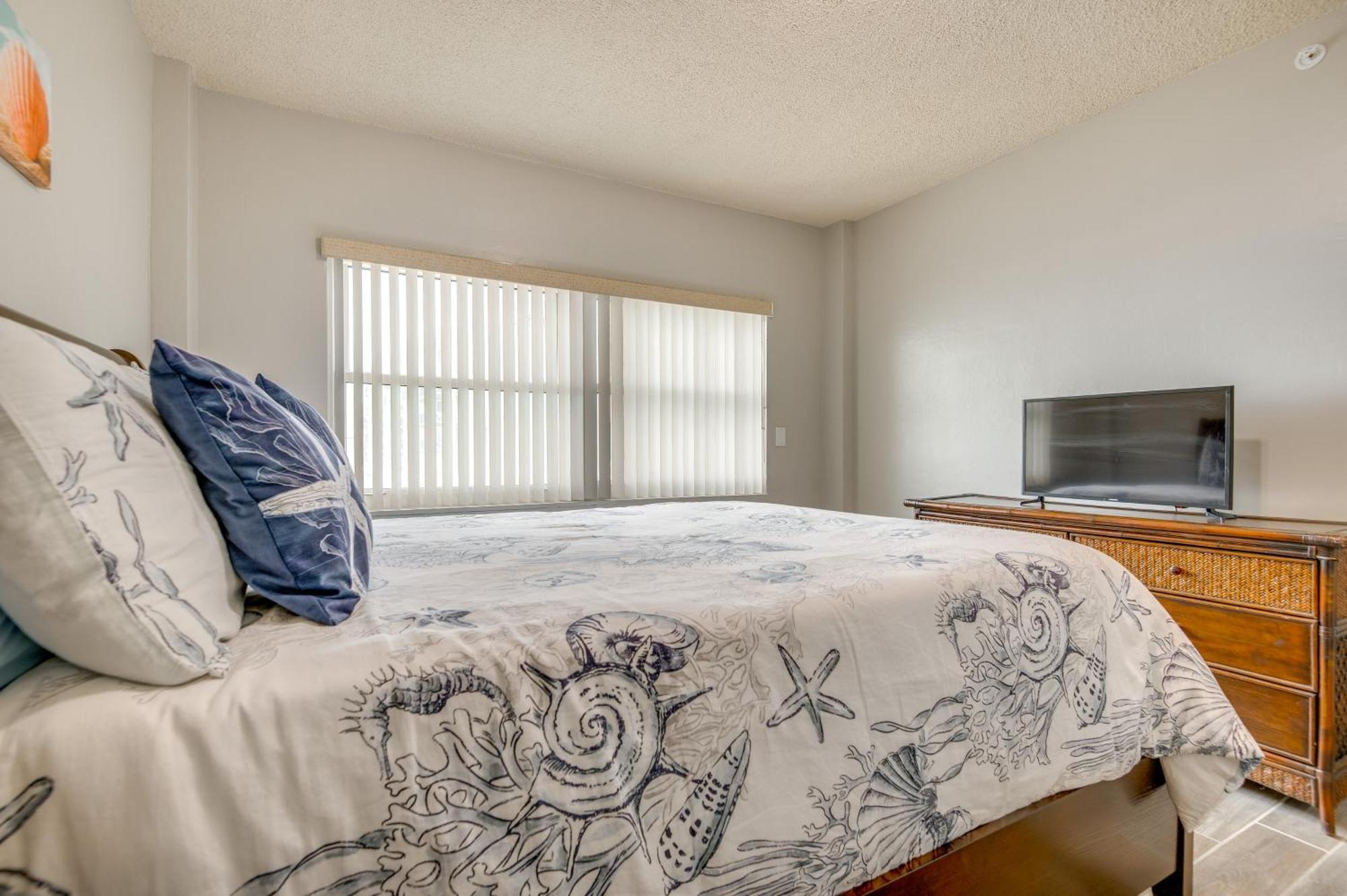 Walk To Shore Satellite Beach Condo With Ocean View Exteriör bild