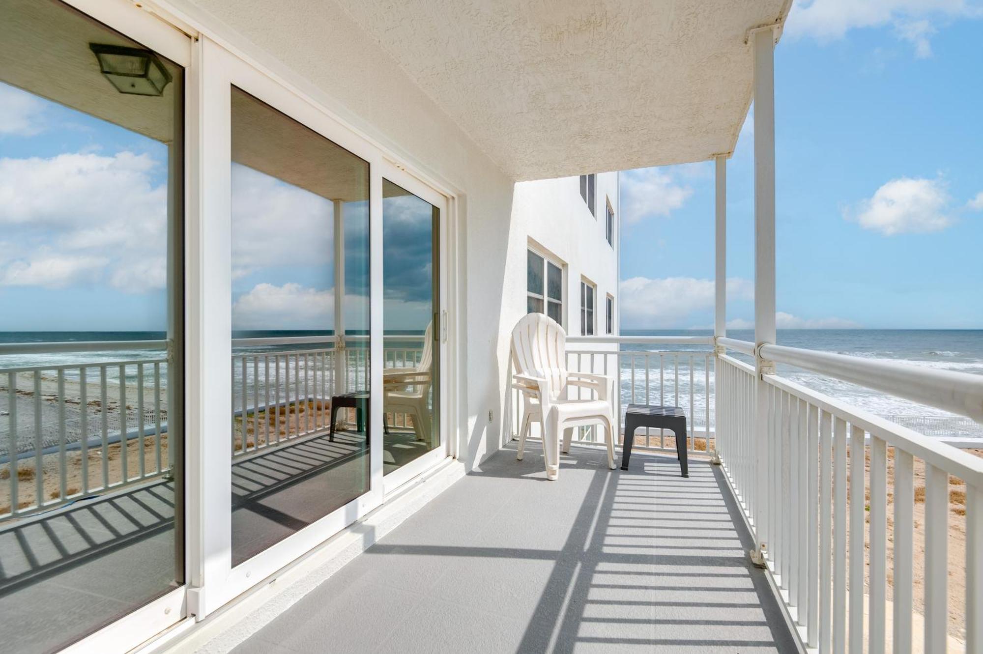 Walk To Shore Satellite Beach Condo With Ocean View Exteriör bild