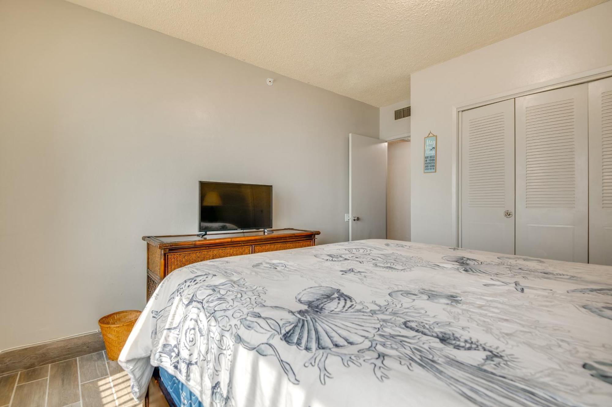 Walk To Shore Satellite Beach Condo With Ocean View Exteriör bild