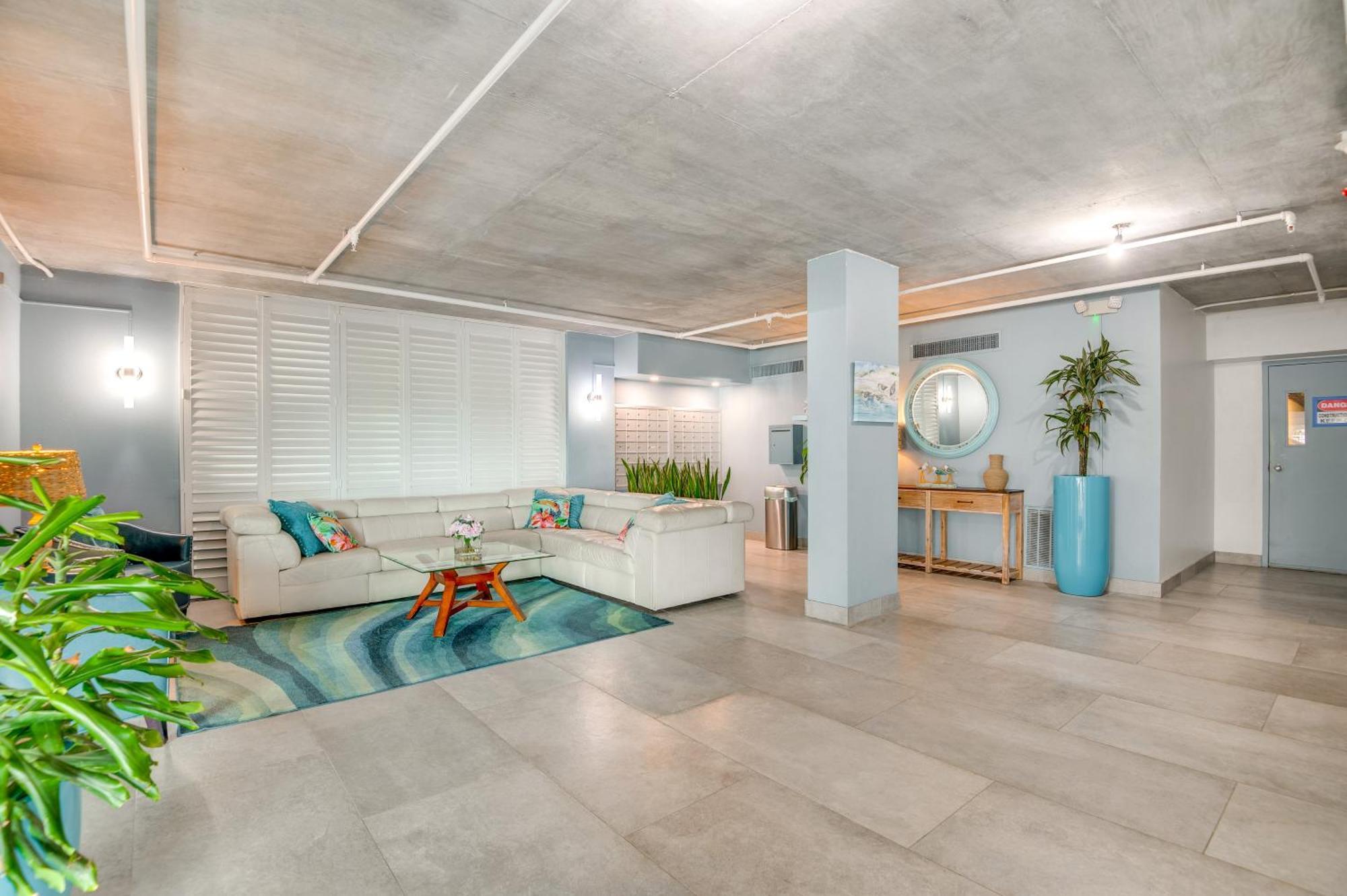 Walk To Shore Satellite Beach Condo With Ocean View Exteriör bild