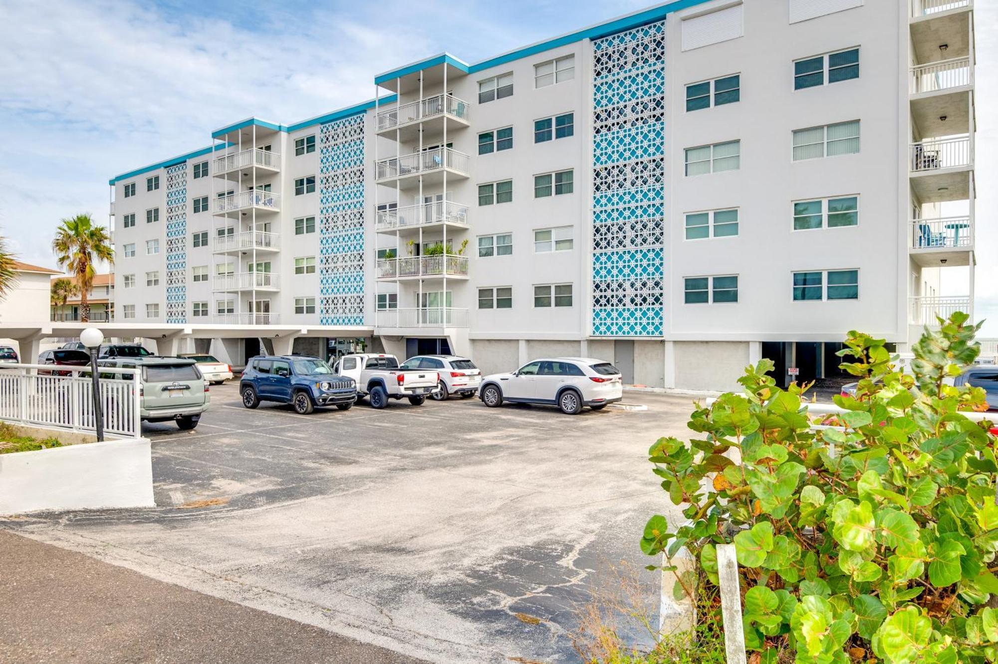 Walk To Shore Satellite Beach Condo With Ocean View Exteriör bild